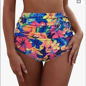 Spotlike High waisted Shirred Hipster bikini brief bottom